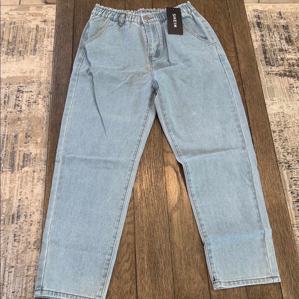 SHEIN  Light Wash Relaxed Elastic Waist Jeans
